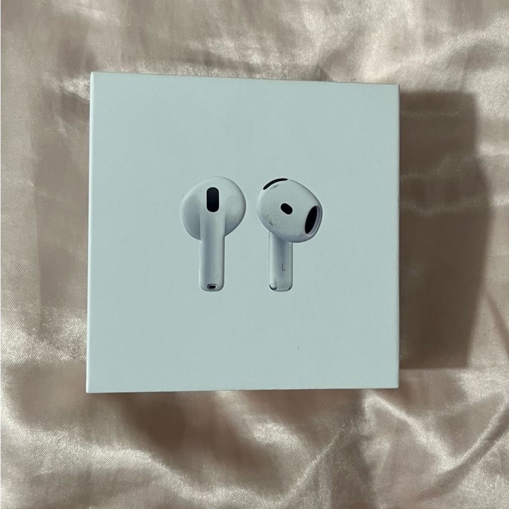 Apple AirPods Gen 4